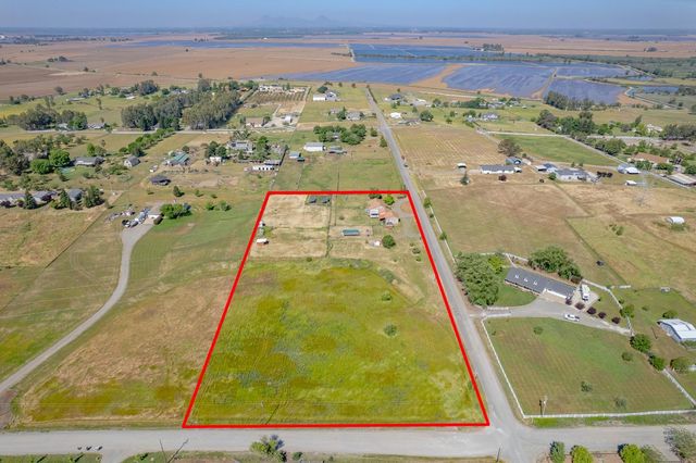 3218 Las Quintas Way, Marysville, CA 95901