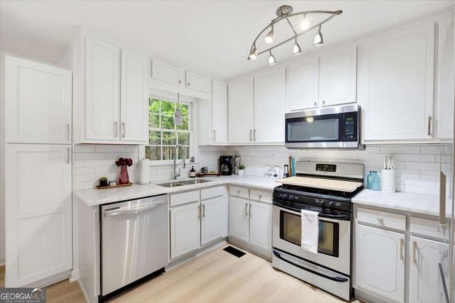 2902 Katy Lane SW, Marietta, GA 30064