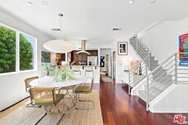 1153 N Formosa Avenue 2, West Hollywood, CA 90046