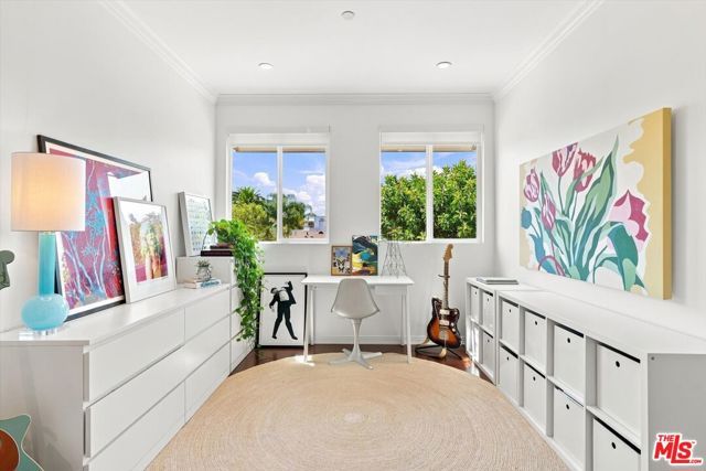 1153 N Formosa Avenue 2, West Hollywood, CA 90046