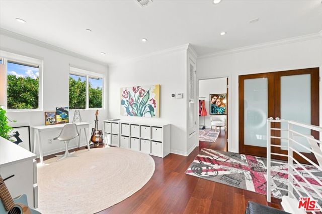 1153 N Formosa Avenue 2, West Hollywood, CA 90046