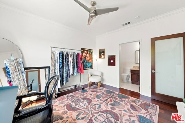 1153 N Formosa Avenue 2, West Hollywood, CA 90046
