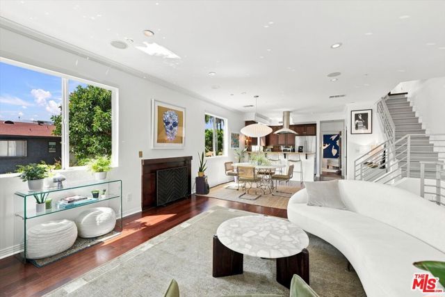 1153 N Formosa Avenue 2, West Hollywood, CA 90046
