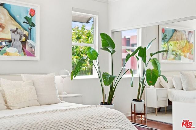 1153 N Formosa Avenue 2, West Hollywood, CA 90046