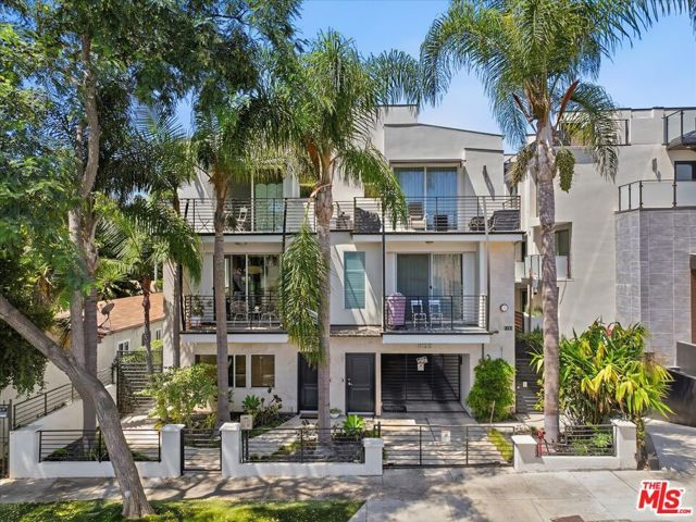 1153 N Formosa Avenue 2, West Hollywood, CA 90046