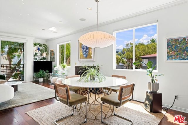 1153 N Formosa Avenue 2, West Hollywood, CA 90046