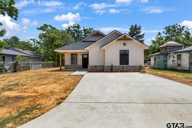 2708 Bunche Dr., Tyler, TX 75701