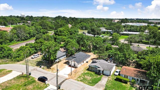 2708 Bunche Dr., Tyler, TX 75701