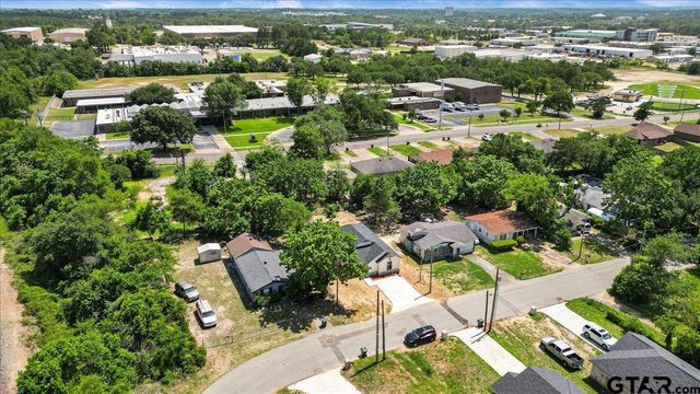 2708 Bunche Dr., Tyler, TX 75701