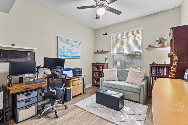 526 CATALINA ISLES CIRCLE, Venice, FL 34292