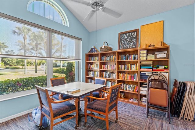 526 CATALINA ISLES CIRCLE, Venice, FL 34292