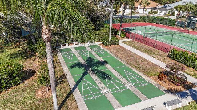 526 CATALINA ISLES CIRCLE, Venice, FL 34292