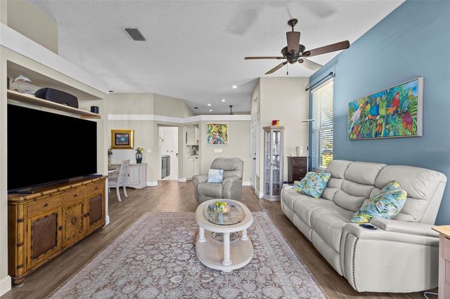 526 CATALINA ISLES CIRCLE, Venice, FL 34292