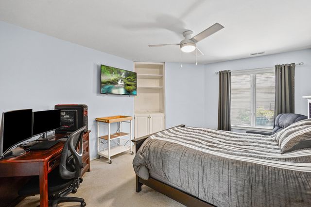 2315 Deerpath Drive W, Schererville, IN 46375
