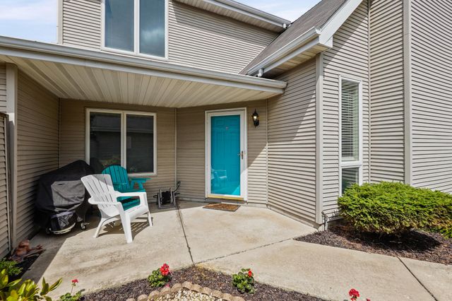 2315 Deerpath Drive W, Schererville, IN 46375