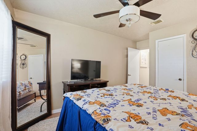 17311 Edgehaven Drive, Houston, TX 77489