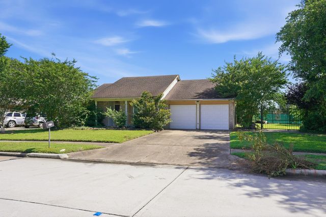 17311 Edgehaven Drive, Houston, TX 77489