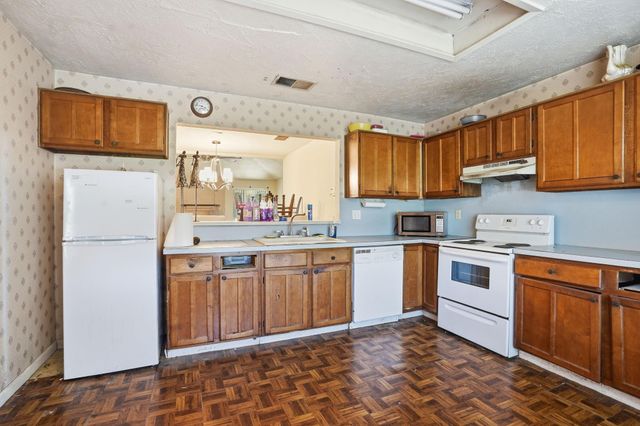 17311 Edgehaven Drive, Houston, TX 77489