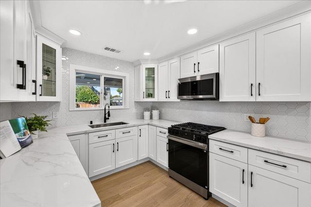 2673 Elliot Street, Santa Clara, CA 95051