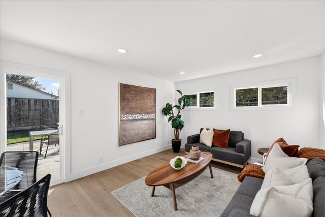 2673 Elliot Street, Santa Clara, CA 95051
