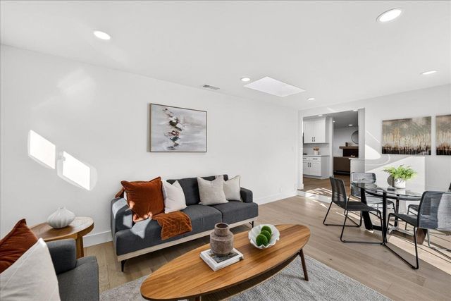 2673 Elliot Street, Santa Clara, CA 95051