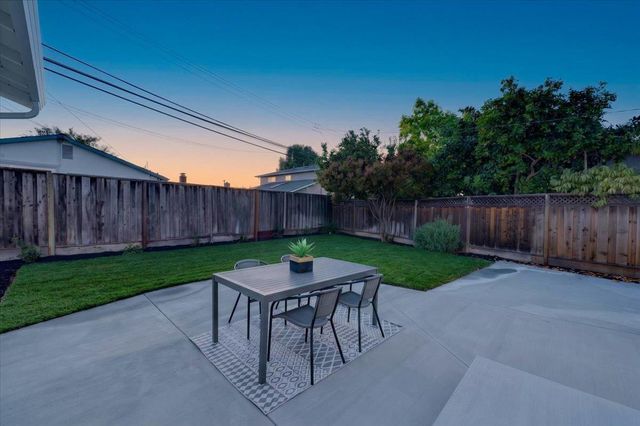 2673 Elliot Street, Santa Clara, CA 95051