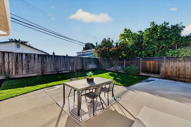 2673 Elliot Street, Santa Clara, CA 95051