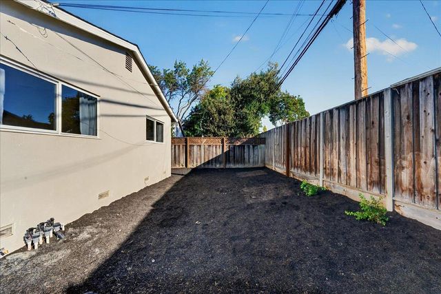 2673 Elliot Street, Santa Clara, CA 95051