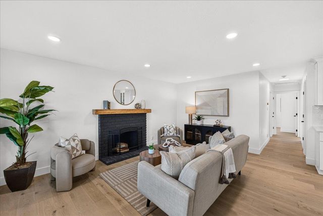 2673 Elliot Street, Santa Clara, CA 95051