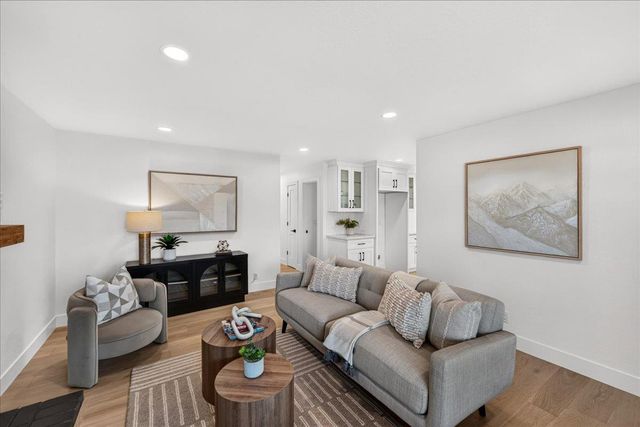 2673 Elliot Street, Santa Clara, CA 95051