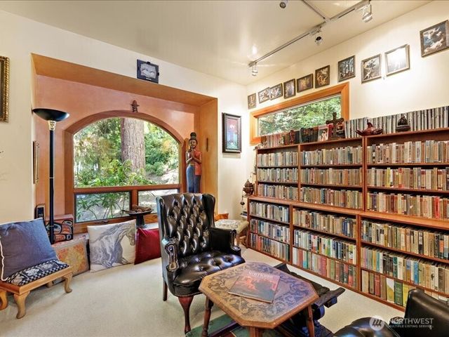 6418 E Mercer Way, Mercer Island, WA 98040