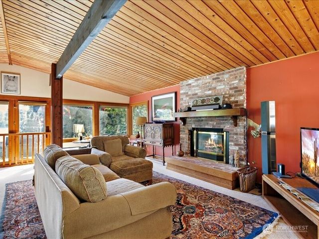 6418 E Mercer Way, Mercer Island, WA 98040