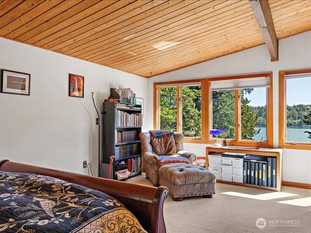 6418 E Mercer Way, Mercer Island, WA 98040