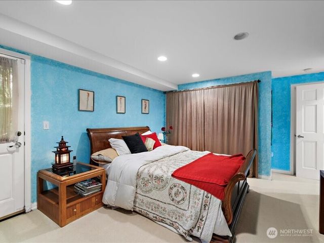 6418 E Mercer Way, Mercer Island, WA 98040