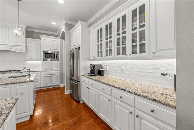 1484 Le Chesnay Drive, Centerton, AR 72719