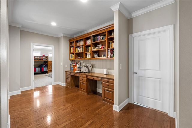 1484 Le Chesnay Drive, Centerton, AR 72719