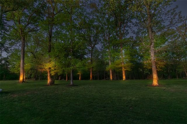 1484 Le Chesnay Drive, Centerton, AR 72719