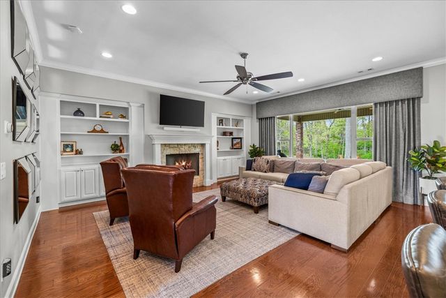 1484 Le Chesnay Drive, Centerton, AR 72719