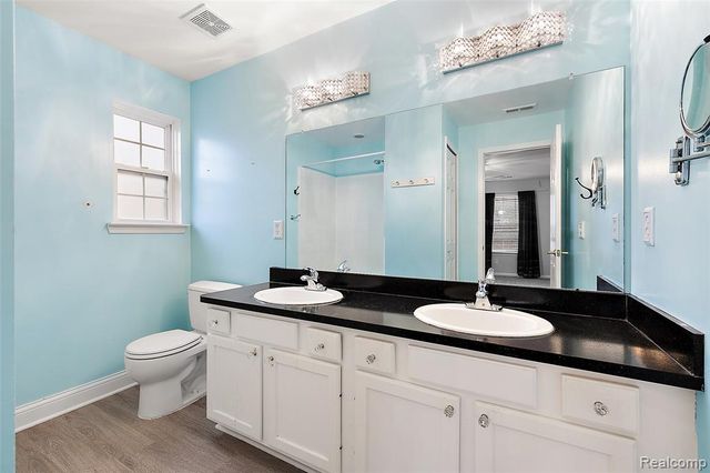 45765 Cagney Drive, Macomb, MI 48044