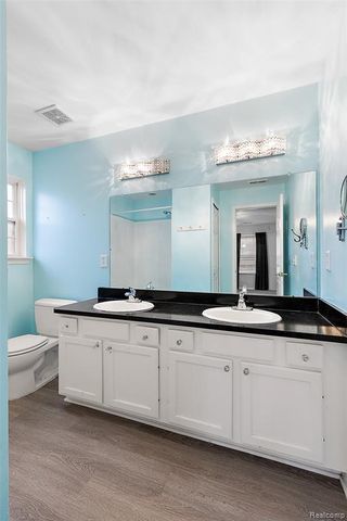 45765 Cagney Drive, Macomb, MI 48044