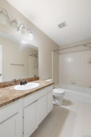 45765 Cagney Drive, Macomb, MI 48044