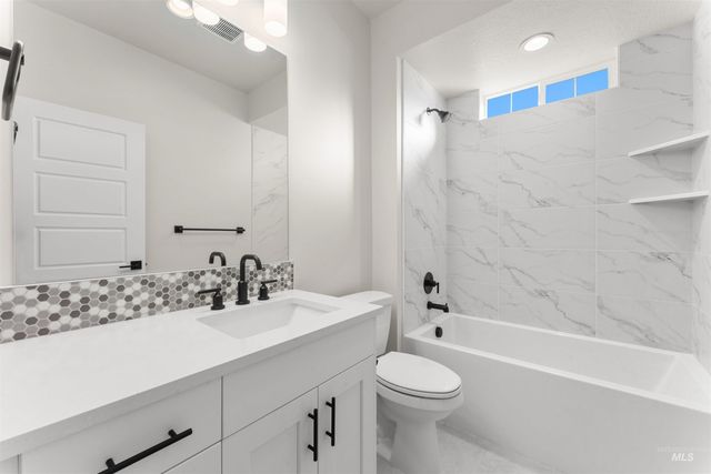 8076 Tandy Cove St, Middleton, ID 83644