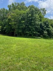 6195 Ashford Circle, Newburgh, IN 47630