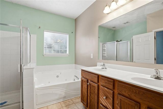 3960 Medlock Park Drive, Snellville, GA 30039