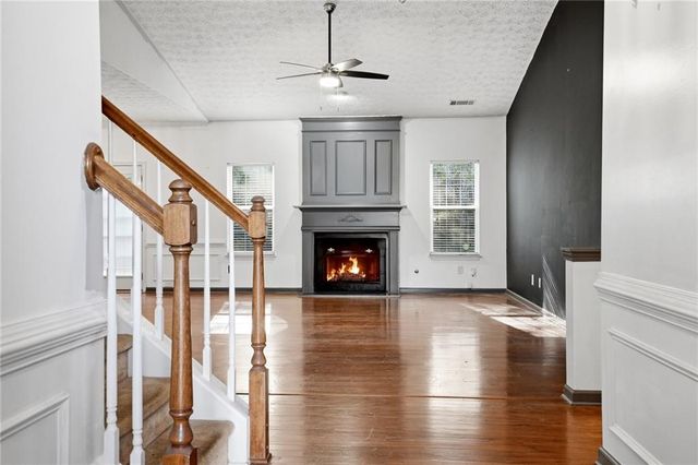 3960 Medlock Park Drive, Snellville, GA 30039