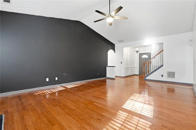 3960 Medlock Park Drive, Snellville, GA 30039