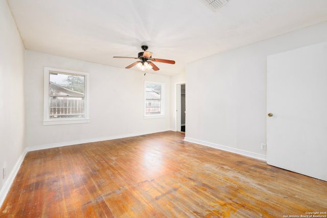 4542 lord, San Antonio, TX 78220