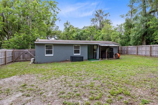 580 LAKEVIEW AVENUE, Orange City, FL 32763