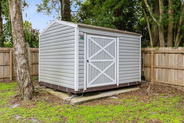 580 LAKEVIEW AVENUE, Orange City, FL 32763