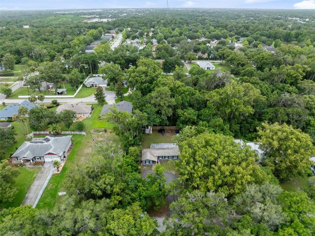 580 LAKEVIEW AVENUE, Orange City, FL 32763
